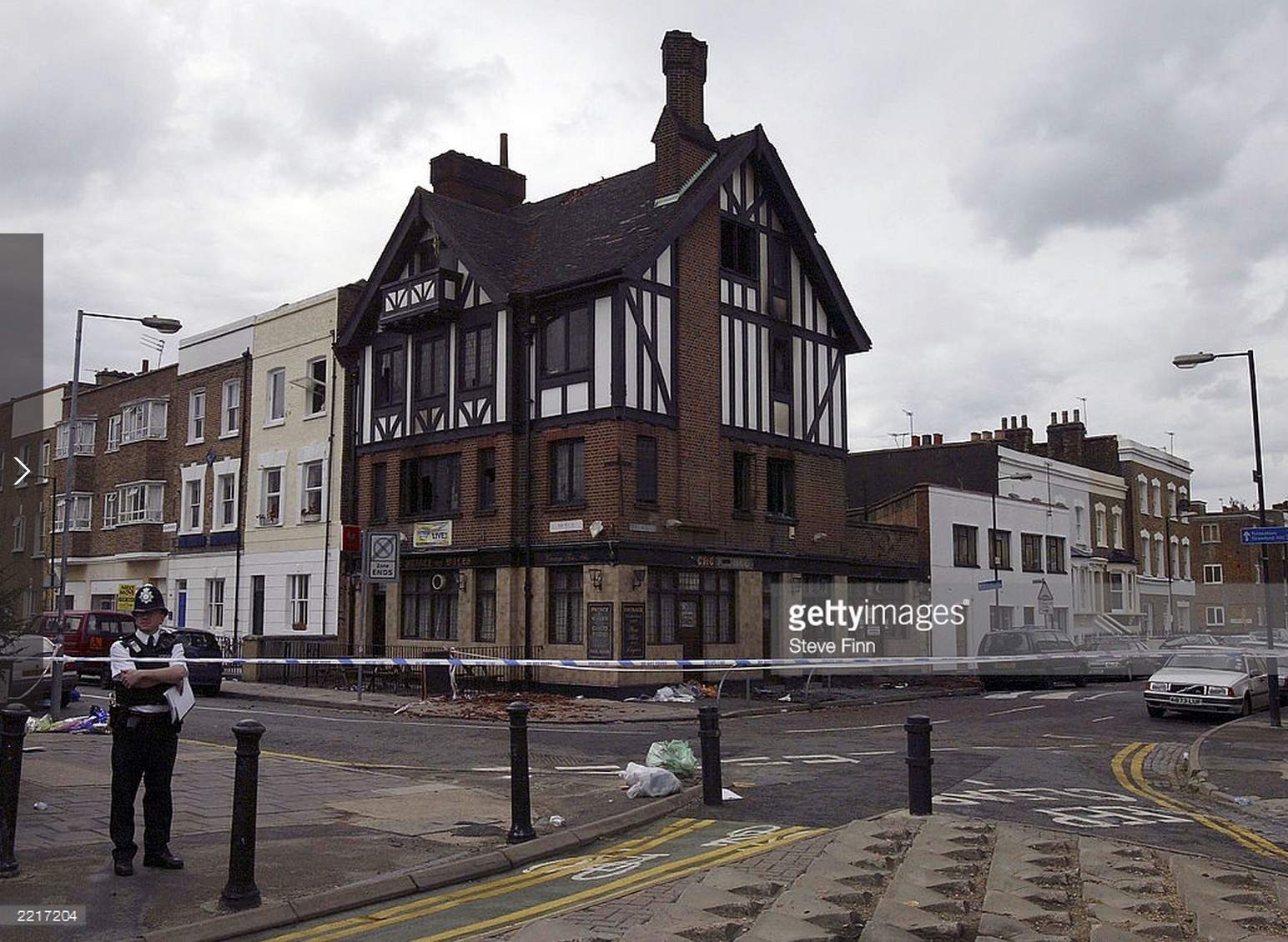 2003 - A police line blocks Allen Rd_Nevill Rd following fire at the Prince of Wales pub
